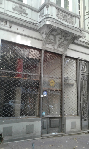 Casa De Gran Porte Para Local Comercial -pasos De 18 D Julio