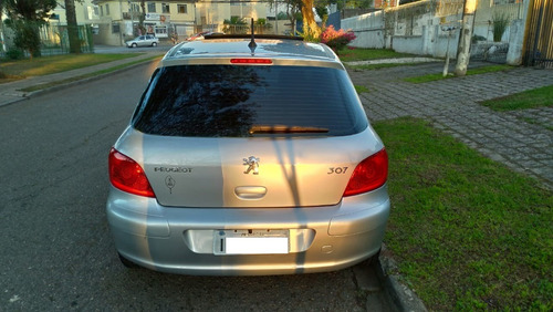 Peugeot 307 1.6 Presence Pack Flex 5p