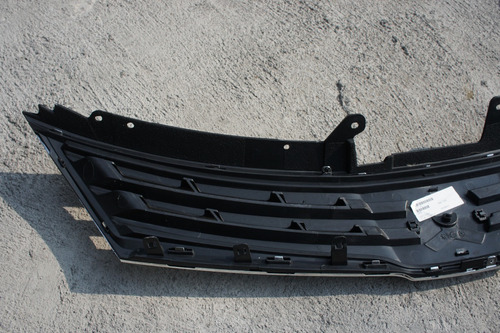 Imagen 6 de 7 de Parrilla Para Nissan Tiida 07 2008 2009 2010 2011 2012 2013