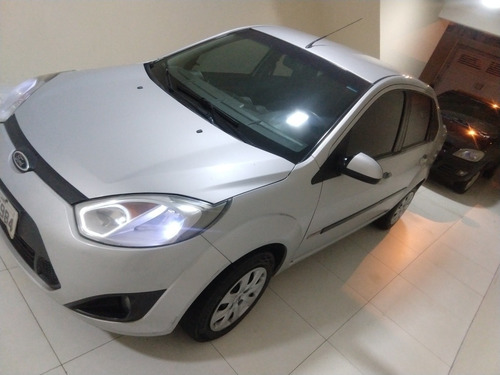 Ford Fiesta Sedan 1.6 Rocam Se Flex 4p 2014
