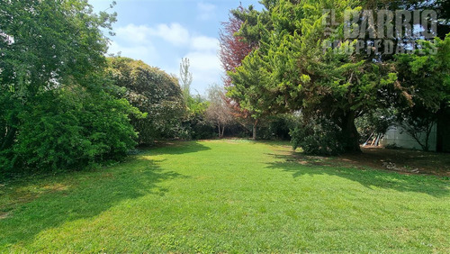 Casa En Venta De 4 Dorm. En Chicureo Centro