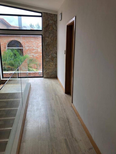 Imagen 10 de 15 de Re/max. Iris Hernandez. Vende Casa(330/485m2). Prebo Valencia. Codigo 434679