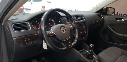 Imagen 6 de 9 de Vw Vento Advance Plus 2.5 Nafta Mt 2015 Romera Usados Tandil