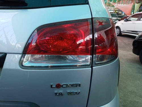 Imagem 3 de 8 de Fiat Palio 1.8 Mpi Adventure Locker Weekend 16v Flex 4p