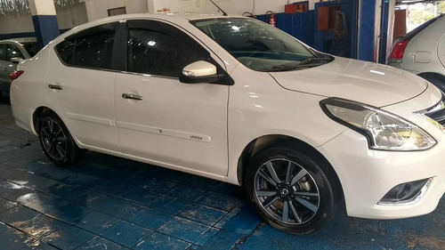 Imagem 2 de 9 de Nissan Versa Nissan Versa16sl Cvt