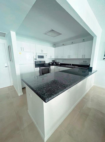 Imagen 8 de 30 de Departamento - Miami Beach