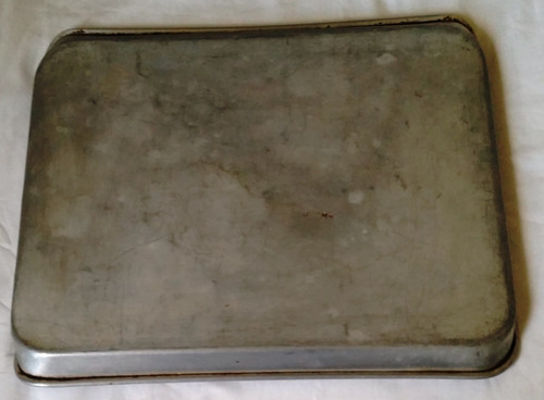 Imagen 2 de 3 de Bandeja De Aluminio Para Hornear 39 X 32 Cm