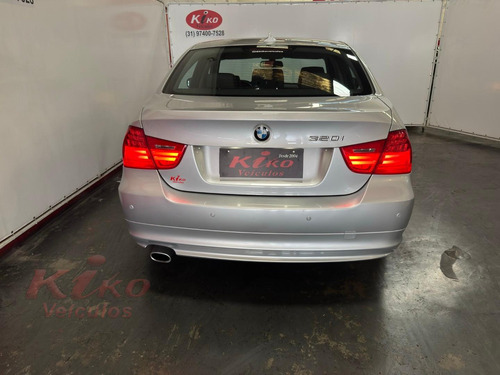 BMW 320 320i AT