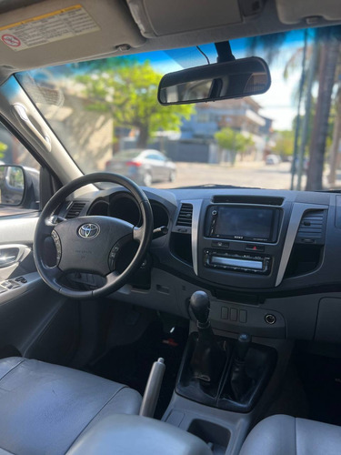 Toyota Hilux 3.0 Cd Srv Cuero 4x4 /// 2011 - 240.000km