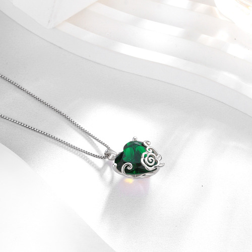 Collar Corazón Para Mujer 925 Plata Corazón Dije Y Circón Color Verde-mayo