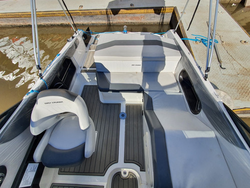 Lancha Custon 25 Cuddy Mercruiser 170hp Turbo Diesel Pata B3
