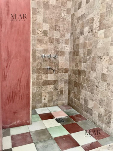Imagen 23 de 30 de Casa A La Venta . 4 Dormitorios Mas Dep. Barrio Los Sauces