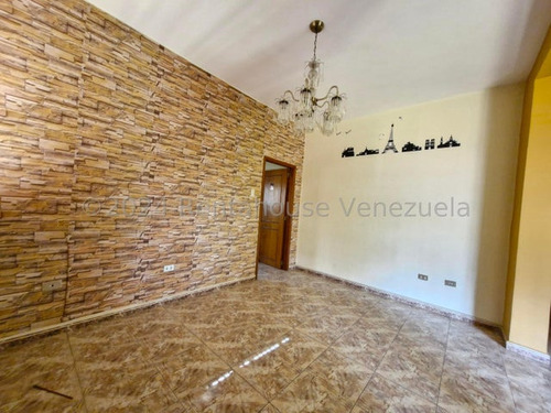 Casa En Venta Maracay Urb Bermudez 25-2445 Apd