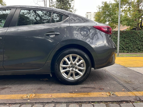 Imagen 12 de 15 de Mazda 3 V 2.0 6mt