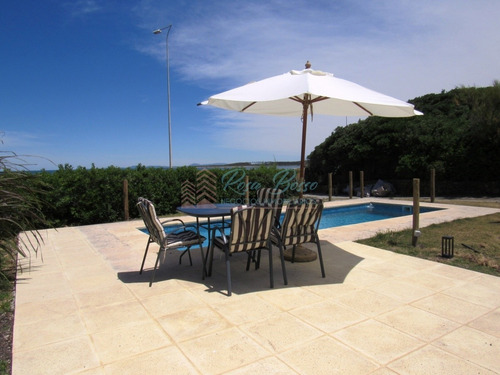 Casa En Alquiler En Península.- Ref: 6075
