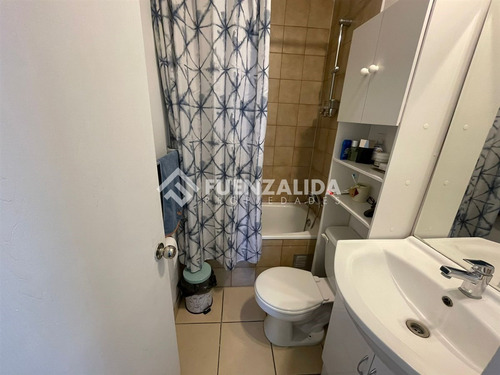 Departamento En Venta De 3 Dorm. En Cerrillos