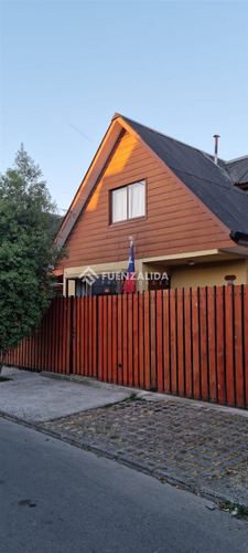 Casa En Venta De 3 Dorm. En Maule
