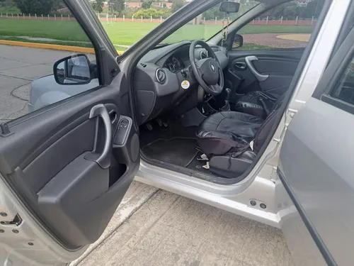Renault Logan 1.6 Expression