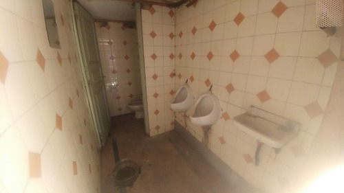 Imagen 10 de 13 de Dos Locales Con Terreno En Avenida Zona Sur