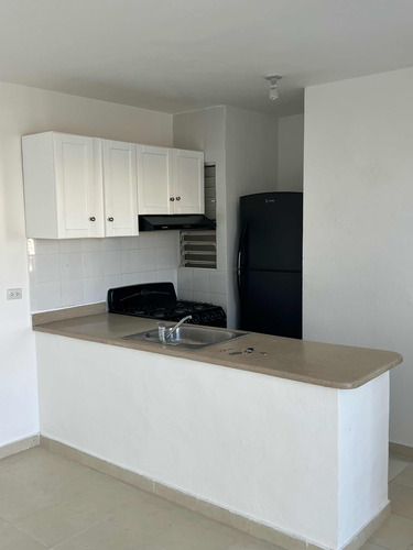 Apartamento Con Línea Blanca En Ciudad Caracoli