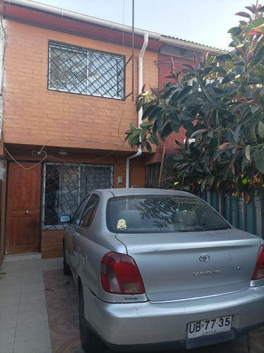 Vende Casa Con Excelente Ubicación En Puente Alto