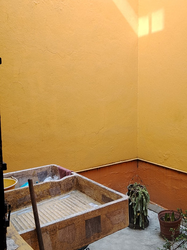 Sr Vende Amplia Y Bonita Casa De 4 Recámaras En Col. Gertrudis Sánchez