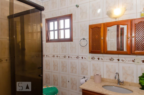 Imagem 13 de 15 de Casa Para Aluguel - Rubem Berta, 2 Quartos, 250 - 893423653