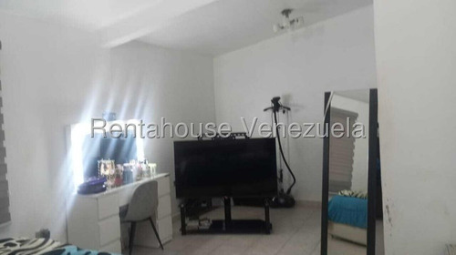 Venta De Hermosa Casa En Una Urbanizacion De Barquisimeto Donde Te Ofrece Una Mejor Calidad De Vida Para Ti Y Tu Familia O Seres Querido