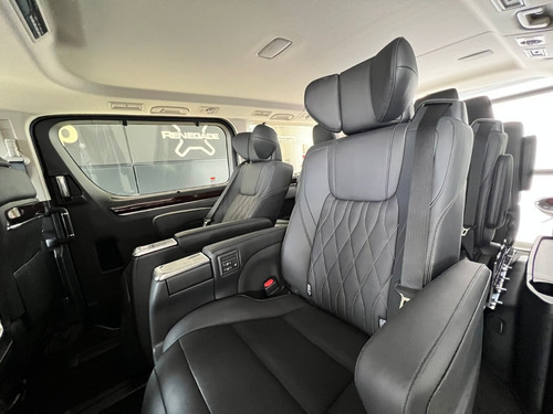 Imagen 16 de 18 de Toyota Hiace 2.8 Wagon At6 10 As