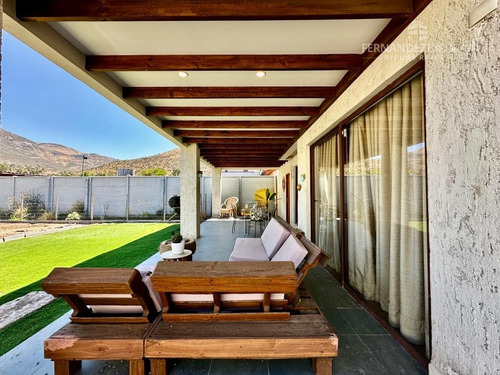 Rinconada - Vende Casa Dos Pisos 3d 3b Piscina - Cond. Cumbr