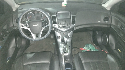 Imagem 5 de 15 de Chevrolet Cruze 1.8 Lt 16v Flex 4p Automático
