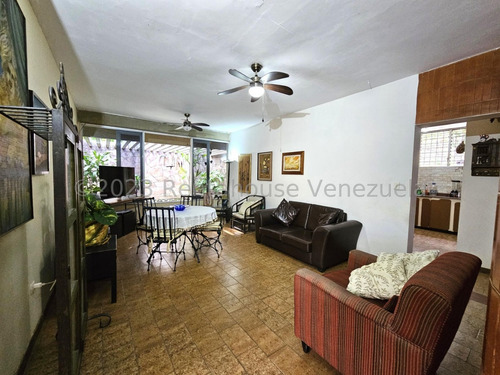Rosa Rodríguez Vende Casa En Colinas De Santa Rosa, Barquisimeto 25-5559