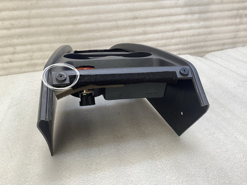 Consola Central C/d Ram 700 2015 1.6l 4cil Tm 2pta 15-20 (Usado)