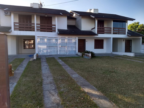 Casa Em Centro Com 2 Dormitórios - Su112