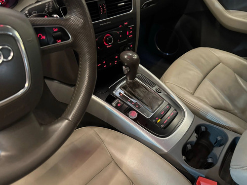 Audi Q5 3.2 FSI AMBIENTE QUATTRO V6 24V GASOLINA 4P AUTOMATICO