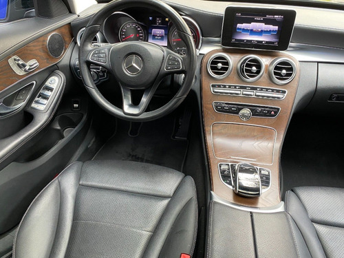 Imagen 14 de 15 de Mercedes Benz C200 Exclusive 2018