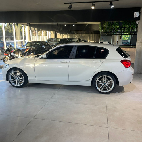 Imagen 4 de 20 de Bmw Serie 1 1.6 120i Sport Line At 177cv