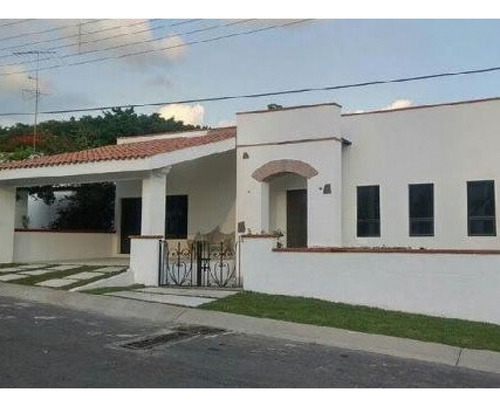 Casa En Remate En Frac Lomas De Cocoyoc, F-918