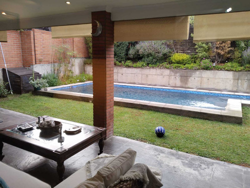 Casa 146 M2, 4d+4b+piscina, Peñalolén (71833)