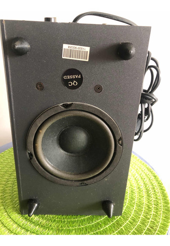 5 Cornetas Con Bajo Marca Genius Todo En Buenas Condiciones. (Usado)
