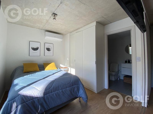Alquilo Ambiente Tipo Loft, 1 Dormitorio Con Patio Y Parrillero, Próximo Al Golf, Punta Carretas