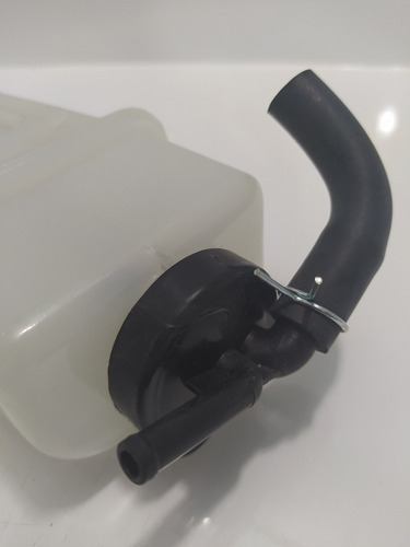 Deposito Radiador Reservorio Envase Agua Chery Arauca