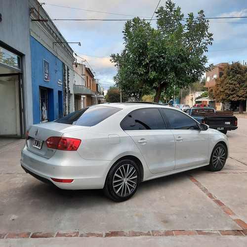 Volkswagen Vento 2.0 Sportline Tsi 200cv Dsg 2011