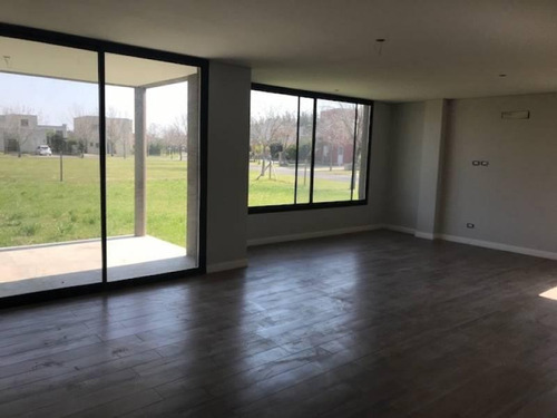 Imagen 4 de 7 de Maroto Propiedades- Vende - San Isidro Labrador