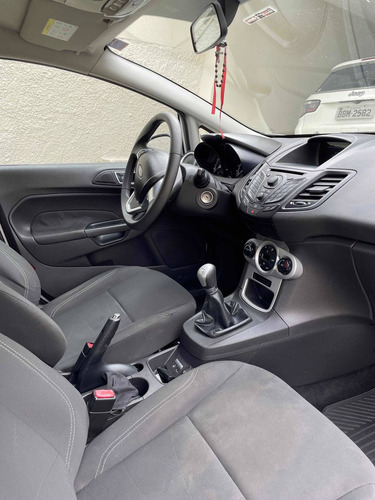 Imagem 7 de 8 de Ford Fiesta 1.6 16 Vflex Se Manu
