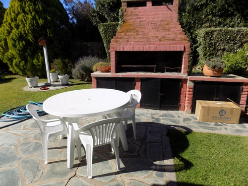 Imagen 16 de 24 de Excelente Chalet 5 Ambientes, Sobre 2 Lotes De Parque Barrio Las Lomas Miramar