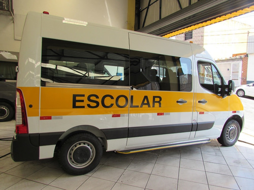 Renault Master Versão Escolar Com Patamar Elevado