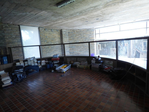 Casa En Venta City Bell Calle 24 E/ 476 Y 477 - Dacal Bienes Raices