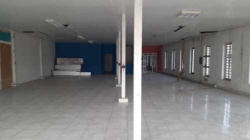 Imagen 10 de 13 de Local Mezzanina En Alquiler, Cc Brisas Del Neveri, Barcelona