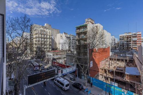 Imagen 21 de 30 de Venta Departamento 4 Ambientes Grandes Balcón Balvanera